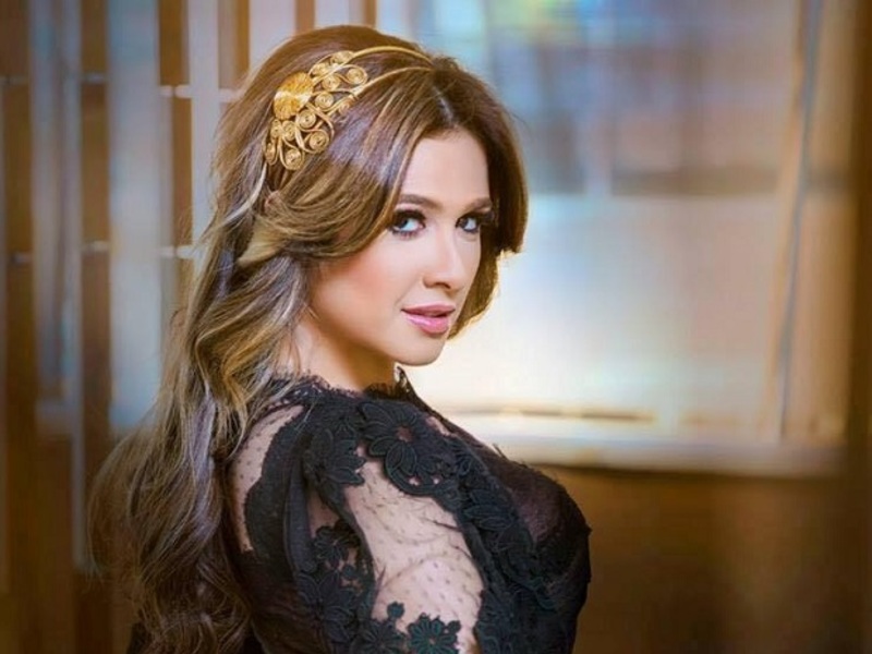 صورة هكذا احتفلت ياسمين عبد العزيز بعيد ميلادها
